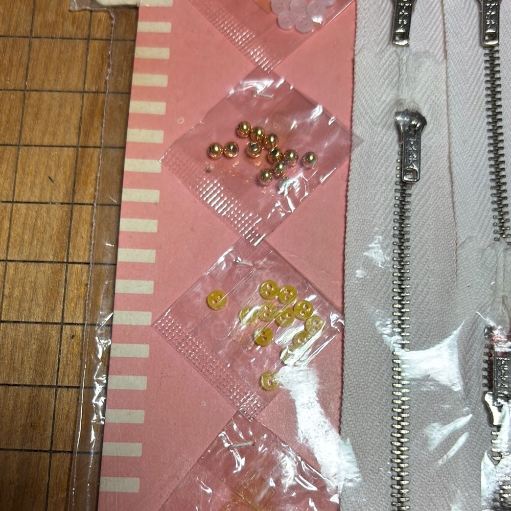 Mattel 1963 Barbie and Midge Fashion Accessories Silver Zippers Buttons 8”x5.75” - Picture 11 of 17